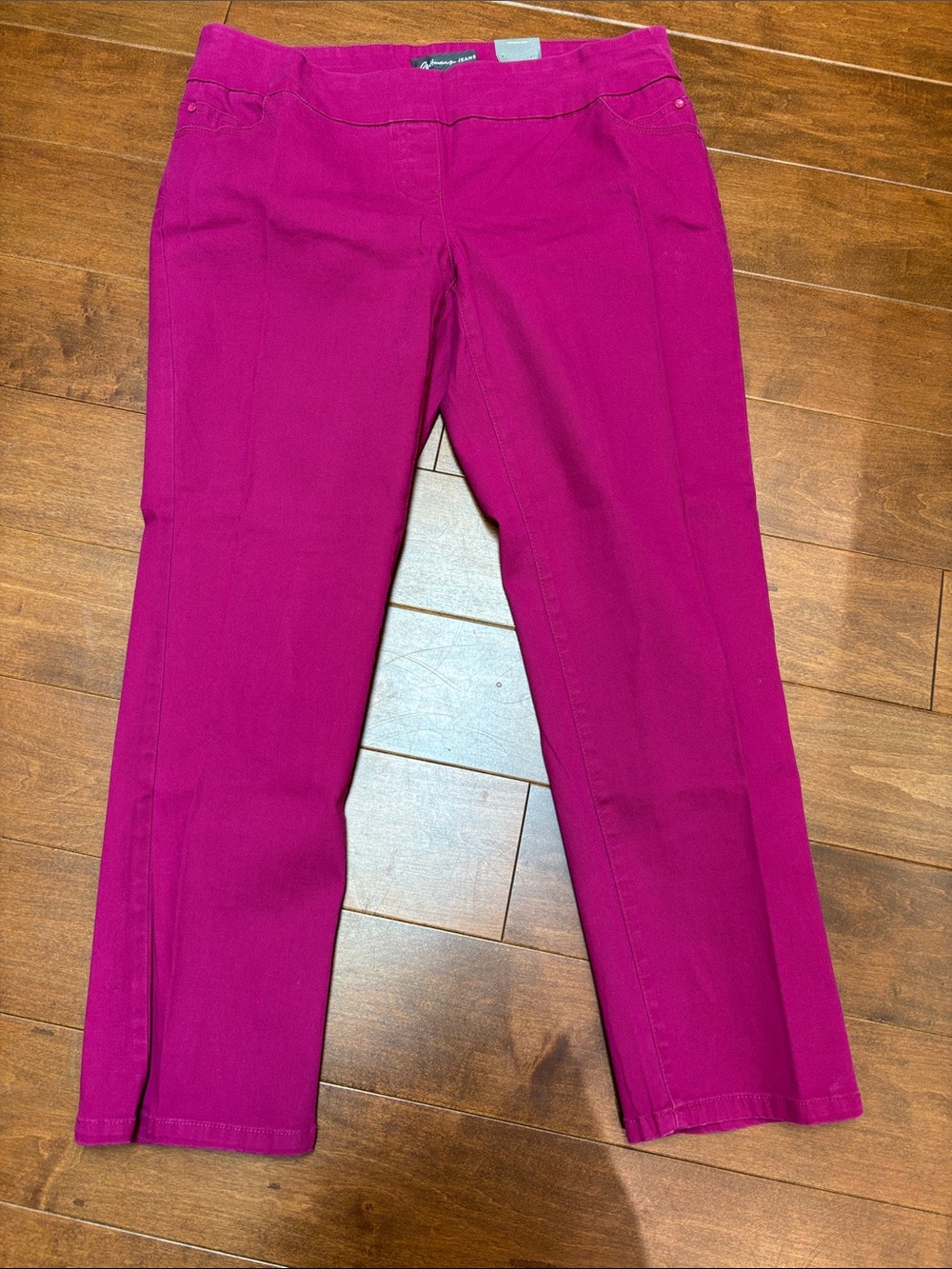 Reitmans Magenta Straight Leg Pants